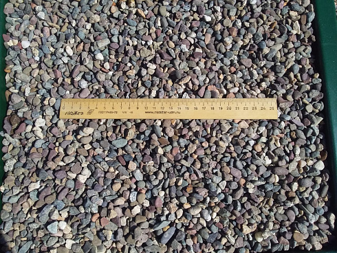 Kamenclub.ru: Галька речная окат цветная фр.5-10 мм. купить  в Смоленске галька речная белый, серый, красноватый, синий, темно-серый речная окатанная галька декоративная 6800 руб/т   фото КАМЕНЬ КЛУБ