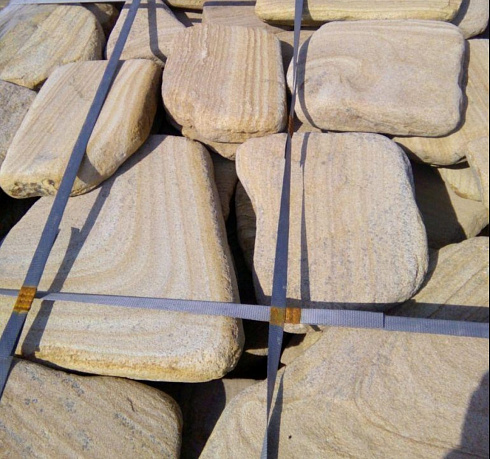 Kamenclub.ru: Песчаник пластушка галтованный желтый с рисунком (3 см)  купить в Смоленске плитняк - пластушка желтый песчаник 21000 руб/м3   фото КАМЕНЬ КЛУБ