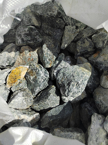 фото Галтованный жадеит (фр. 70-100 мм)  купить в Смоленске в интернет-портале КАМЕНЬ КЛУБ