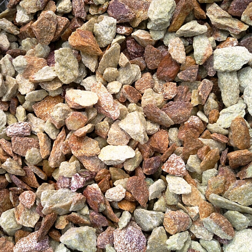 Kamenclub.ru: Щебень крошка желтый (ЗЛАТОЛИТ) фр. 5-10 мм.  купить в Смоленске мрамор золотистый, бежевый, желтый каменная ландшафтная декоративная крошка здатолита 8500 руб/т   фото КАМЕНЬ КЛУБ