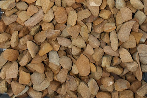 Kamenclub.ru: Щебень крошка желтый (песчаник) фр. 20-40 мм.  купить в Смоленске песчаник бежевый рыжий каменная крошка песчаника 9500 руб/т   фото КАМЕНЬ КЛУБ