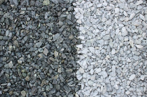 Kamenclub.ru: Щебень крошка зеленый (змеевик) фр. 10-20 мм.  купить в Смоленске змеевик зеленый, салатовый декоративная ландшафтная каменная крошка щебня 7 200 руб/т   фото КАМЕНЬ КЛУБ