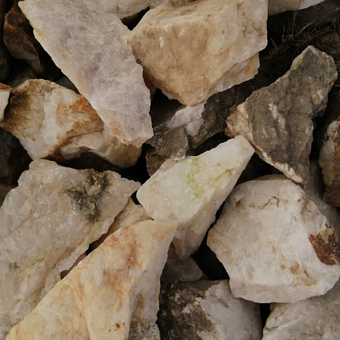 фото Кварц ( фр. 70-100 мм)  купить в Смоленске в интернет-портале КАМЕНЬ КЛУБ