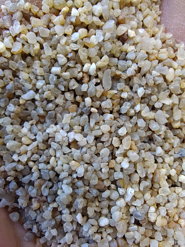 Кварцевый песок сухой фракцинированный фр. 1,2-2,5 мм.  купить в Смоленске фото Камень Клуб