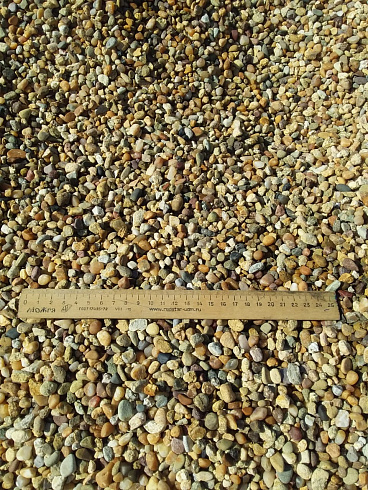 Kamenclub.ru: Галька окат (серо-желтая) фр.5-10 мм. купить  в Смоленске галька речная рыжий, желтый, рыжий, серо-желтый речная окатанная галька декоративная 5000 руб/т   фото КАМЕНЬ КЛУБ