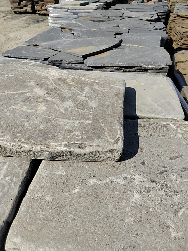 Kamenclub.ru: Песчаник галтованный для облицовки (фр. 2-5 см)  купить в Смоленске песчник рыжий желтый серый песчаник окатанный речной 6 000 руб/т   фото КАМЕНЬ КЛУБ