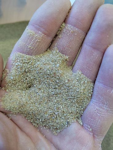 Кварцевый песок для площадок фр. 0,16-0,63 мм.  купить в Смоленске фото Камень Клуб