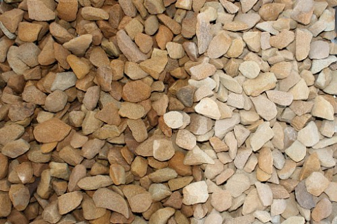 Kamenclub.ru: Щебень крошка желтый (песчаник) фр. 20-40 мм.  купить в Смоленске песчаник бежевый рыжий каменная крошка песчаника 9500 руб/т   фото КАМЕНЬ КЛУБ