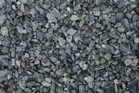 Kamenclub.ru: Щебень крошка зеленый (змеевик) фр. 3-5 мм  купить в Смоленске камень змеевик зеленый, салатовый светло-зеленый мраморная каменная декоративная крошка 9000 руб/т   фото КАМЕНЬ КЛУБ