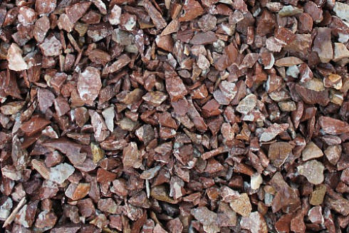 Kamenclub.ru: Мраморная крошка (щебень крошка розовый) фр. 3-5 мм.  купить в Смоленске мрамор розовый, красный декоративная ландшафтная мраморная крошка 11500 руб/т   фото КАМЕНЬ КЛУБ