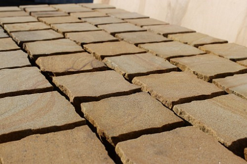 Kamenclub.ru: Песчаник брусчатка (Прага) art PSG-10-07  купить в Смоленске    2600 руб/кв.м   фото КАМЕНЬ КЛУБ