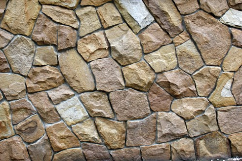 Kamenclub.ru: Песчаник колотый для облицовки (фр. 2-3 см)  купить в Смоленске песчаник бежевый серый рыжий песчаник строительный 5000 руб/т   фото КАМЕНЬ КЛУБ