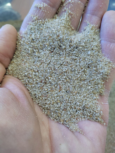 Кварцевый песок для площадок фр. 0,3 - 1 мм.  купить в Смоленске фото Камень Клуб