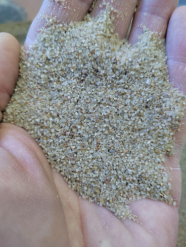 Кварцевый песок для площадок фр. 0,3 - 1 мм.  купить в Смоленске фото Камень Клуб